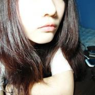 advpopefloe's profile picture. 楽器できる人に憧れます！いつかアコギ弾けるような人になりたいです！