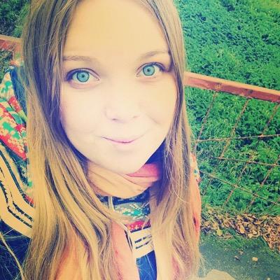 Не важно, какая я. Важно что с вами я буду такой, какой вы меня заслуживаете.
