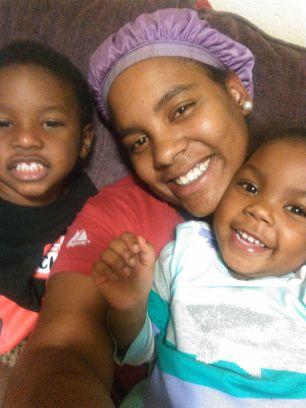 ON MY OWN TYPE SHIT WIT MY 2 LIL THUGGAS ONNA_B AND TUNCHI THA KID