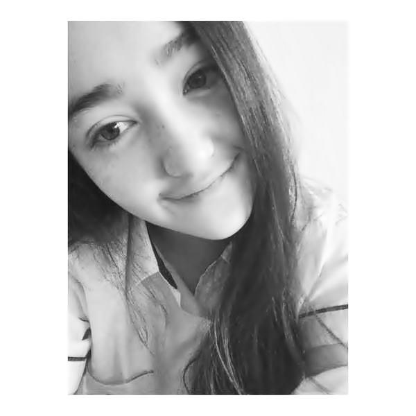 saya cantik dan saya bersyukur atas hal itu