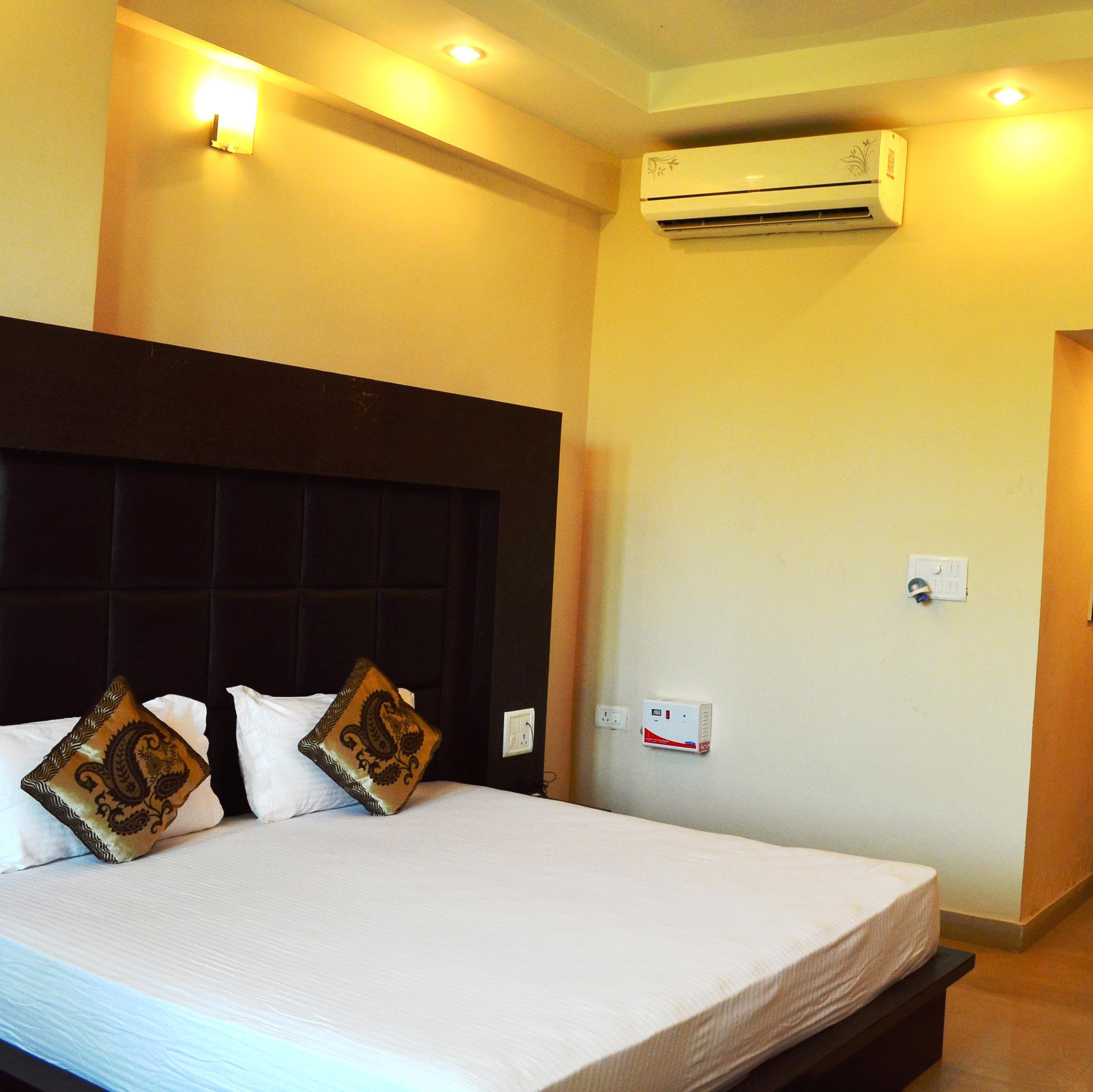 The Great Ananda hotel at Haridwar, best budget hotel in haridwar with 40 deluxe room. http://t.co/af8IrxIzT6