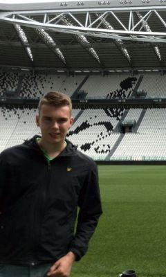 1999TomS's profile picture. NO ONE LIKES OSS WE DON'T CARE.