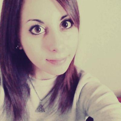 I don't believe in pressure, fear, or failure. Just smiles, monsters, and magic. #potterhead #metalhead #inlovewithpizza