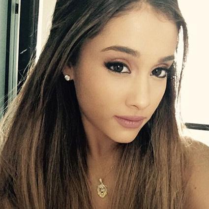 GrandeFans5's profile picture. ✧ Here to support my beautiful idol ✧ Who needs a girlfriend when you're dating Ariana ✧ Ariana loves you and so do I ✧