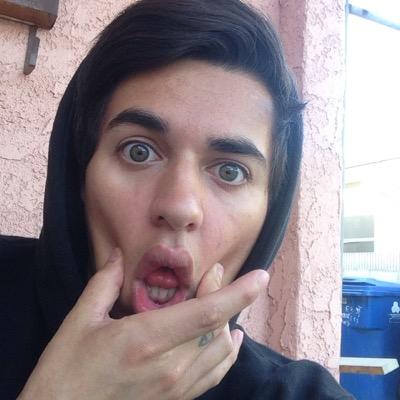 IG: Chris_ramen
kik: Chrisroman123