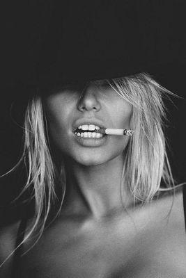 androgora2013's profile picture. В наши дни большинство людей умирает от ползучей формы рабского благоразумия....