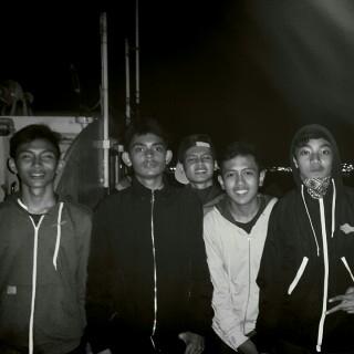 Hanifaufa's profile picture. Nothing ! #Futsal #TheGunners !