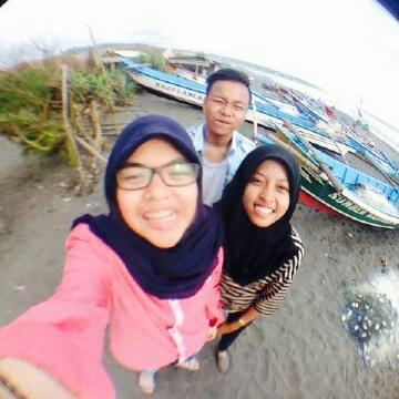 dhani_safira's profile picture. ♥