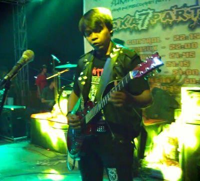 Vocal and Guitar on @RottenPol_ID the Indonesian Punk Rock Band bassed in Jakarta... For Booking & Info : Hp. 02199521305, 081213161158