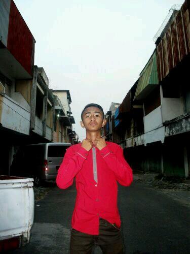 Hacktivist Indonesia | Programmer | Manage Desaigner Blogger | ♥@LiiaEmelia | Please Searching in google 'iqbal Gonzaga' :)