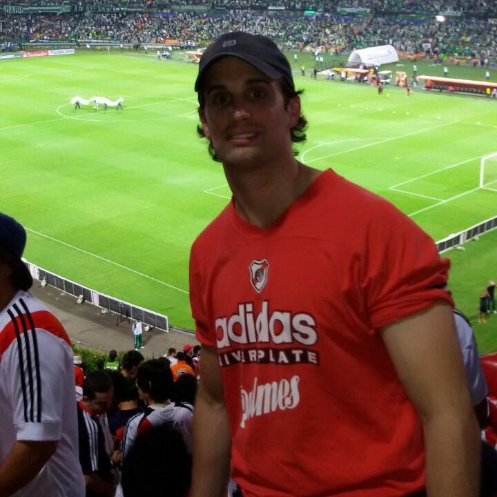 Hincha y socio del mas grande lejos. Donde juegue siempre estaremos....