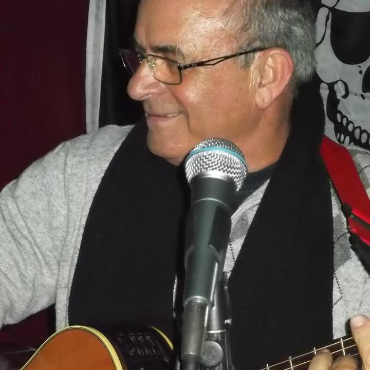 ciao a tutti mi chiamo salfi sono nato a catania italy
e sono un cantautore potete ascoltare le mi canzoni su you tube spotify
basta scrivere salficantautore