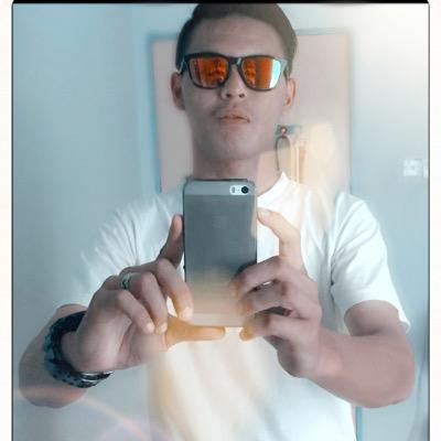 aliakbar7049's profile picture. 