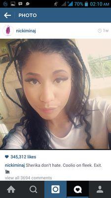 i love hiphop i love @rihanna #TeamChrisBrown i love my sis @Wow_MaIKo #teamMINAJ #YOLO