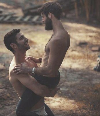 Sexual pics for everybody. ONLY GAYS +more18