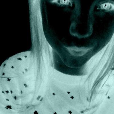 follow meeeee....