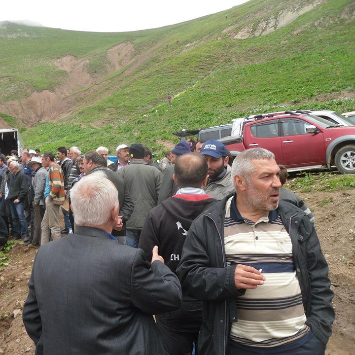 Gündemi takipte emekli vatandaş