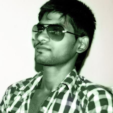 varna_sri's profile picture. 