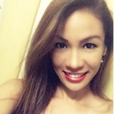 sundayego's profile picture. Kare-kare is sexy.