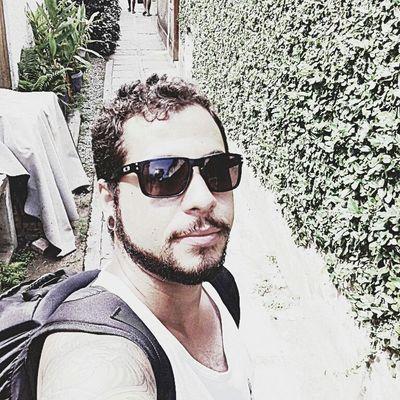 rafaelbabylon's profile picture. Baixista & Produtor Musical da Banda BabylonBrasil
#BassPlayer Juiz de Fora (MG) Brasil