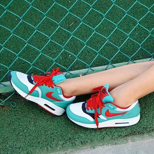Instagram : @vanillasneakers  Pin :298d2bfe Wa : 083804457418. Line I'd : Vsneakers | we are trusted seller ♥ dropsiper and reseller are welcome
