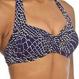 im cordelia foxx's weird alligator type bra that she uses for the sexy time to impress her gf misty