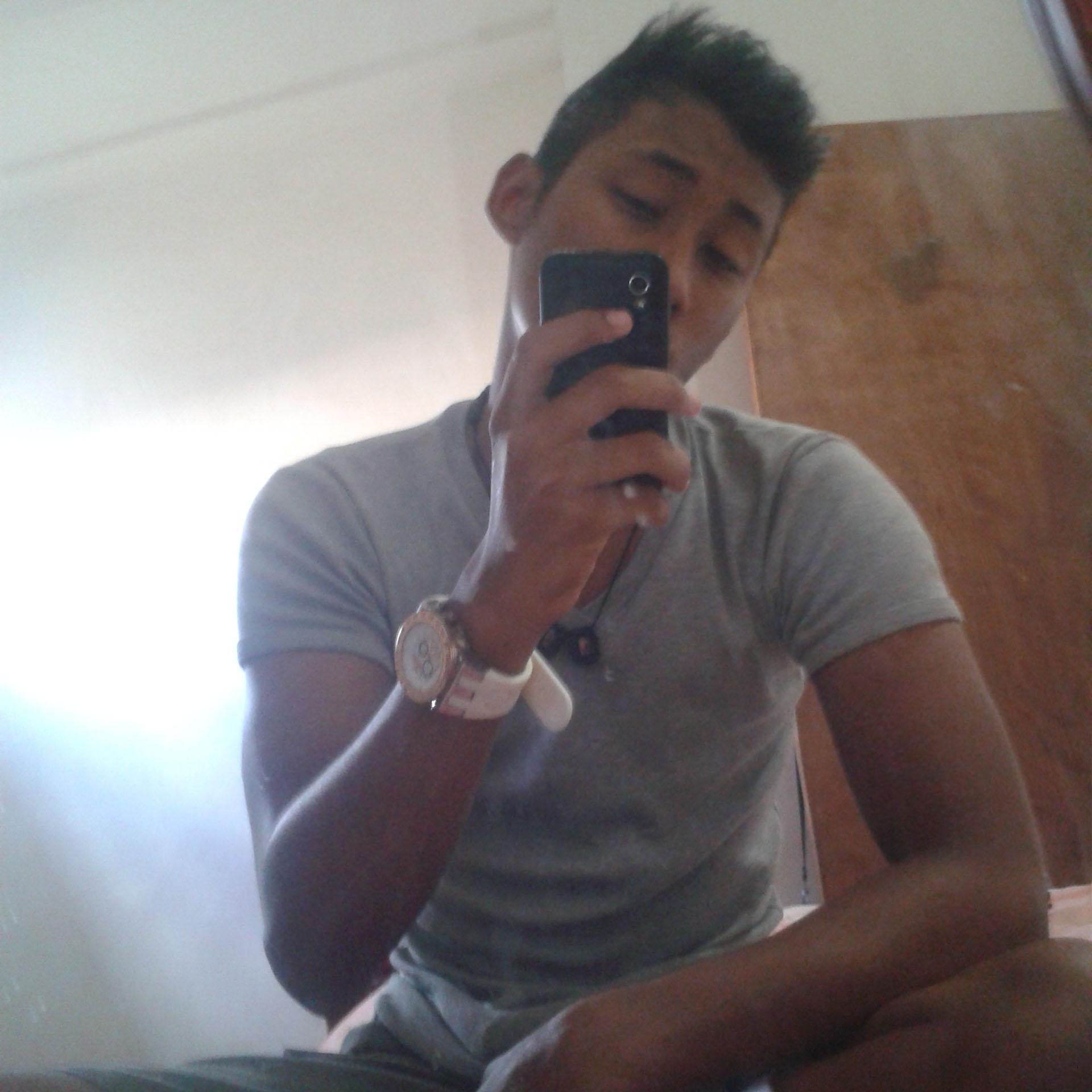 soyraygarcia2's profile picture. 