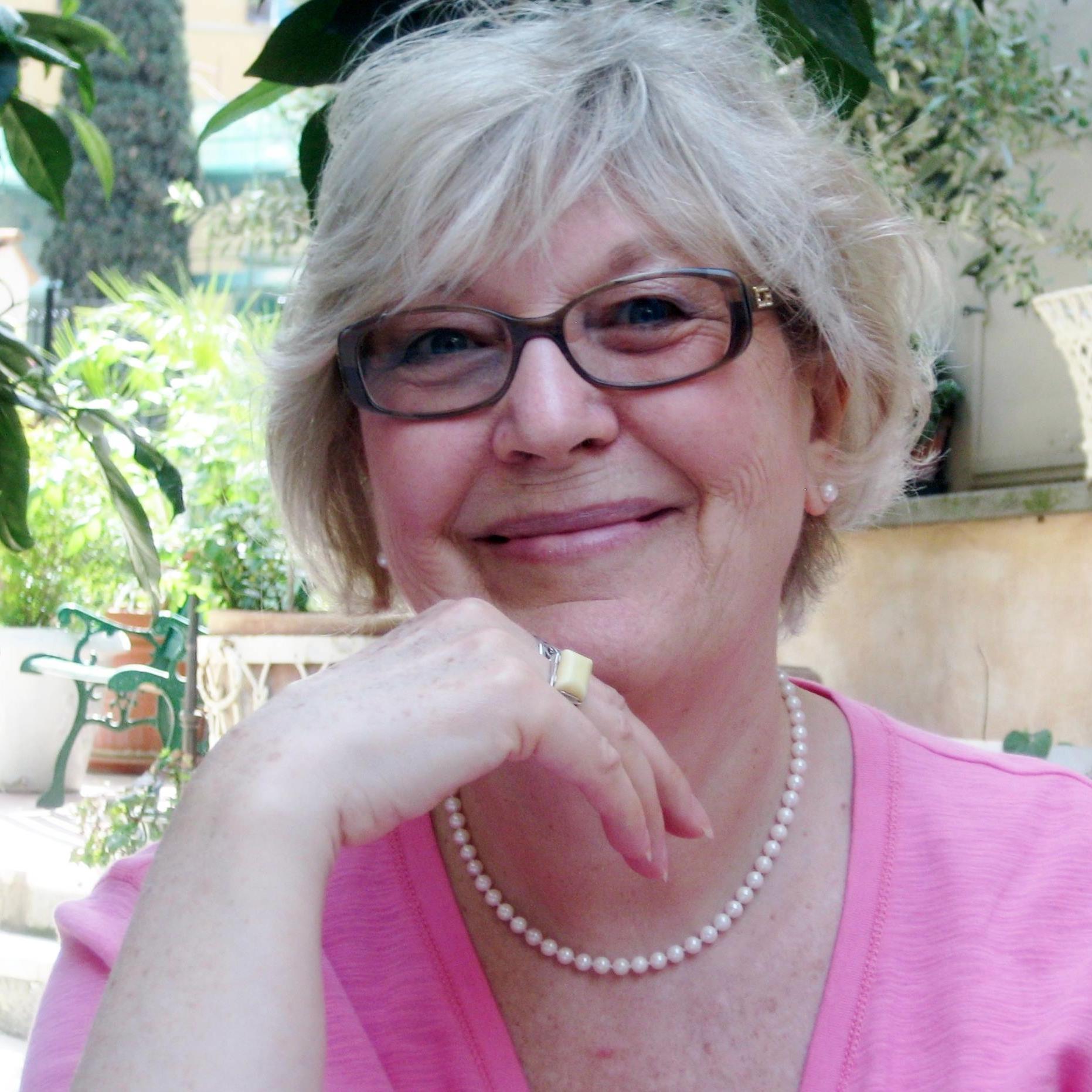 Become a powerful advocate for the values and future of libraries and librarianship. Be informed, strategic, passionate, and unshushed! Tweets by @ceepersdee