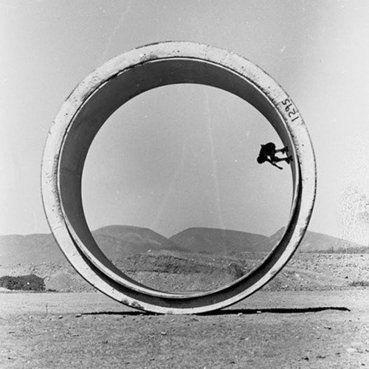 jonmjonm's profile picture. Look me in the eye then tell me that I’m satisfied.