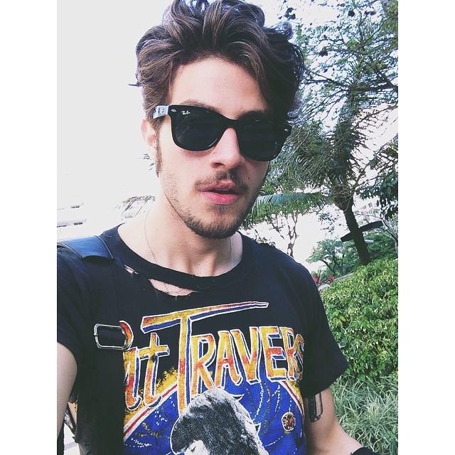 ∞ Eu só queria saber o nome daquele mino de RBR ∞