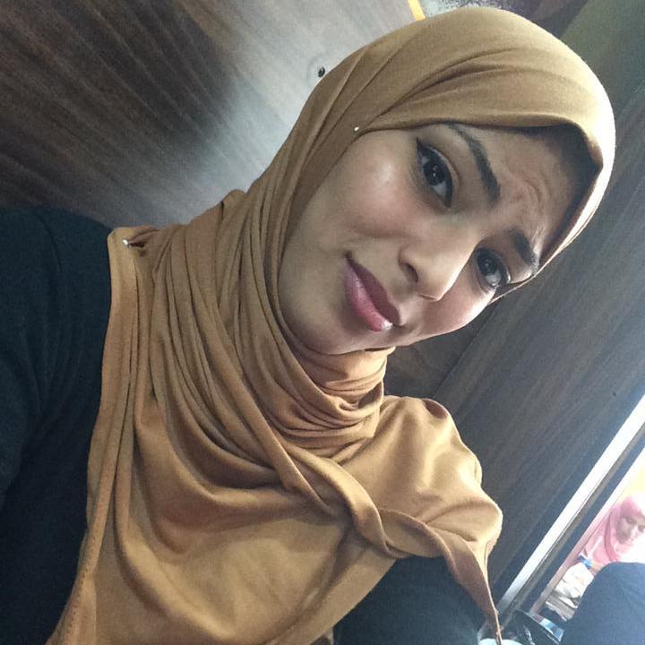๖ۣۜ♥_ﻣﻟﮜﮯﺔﺍﻟﮯﻭﺭﺩۣۜ๖ۣۜ♥
الورد روح الحياه 
يفتح حياتى ويملئها بهجه وفرح 
يعطر ايامى 
هكذا انا مثل الورد 
انااا   
    ๖ۣۜ♥_ﻣﻟﮜﮯﺔﺍﻟﮯﻭﺭﺩۣۜ๖ۣۜ♥