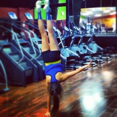 live to lift | workout freak // traveling, & working with kids makes me happy