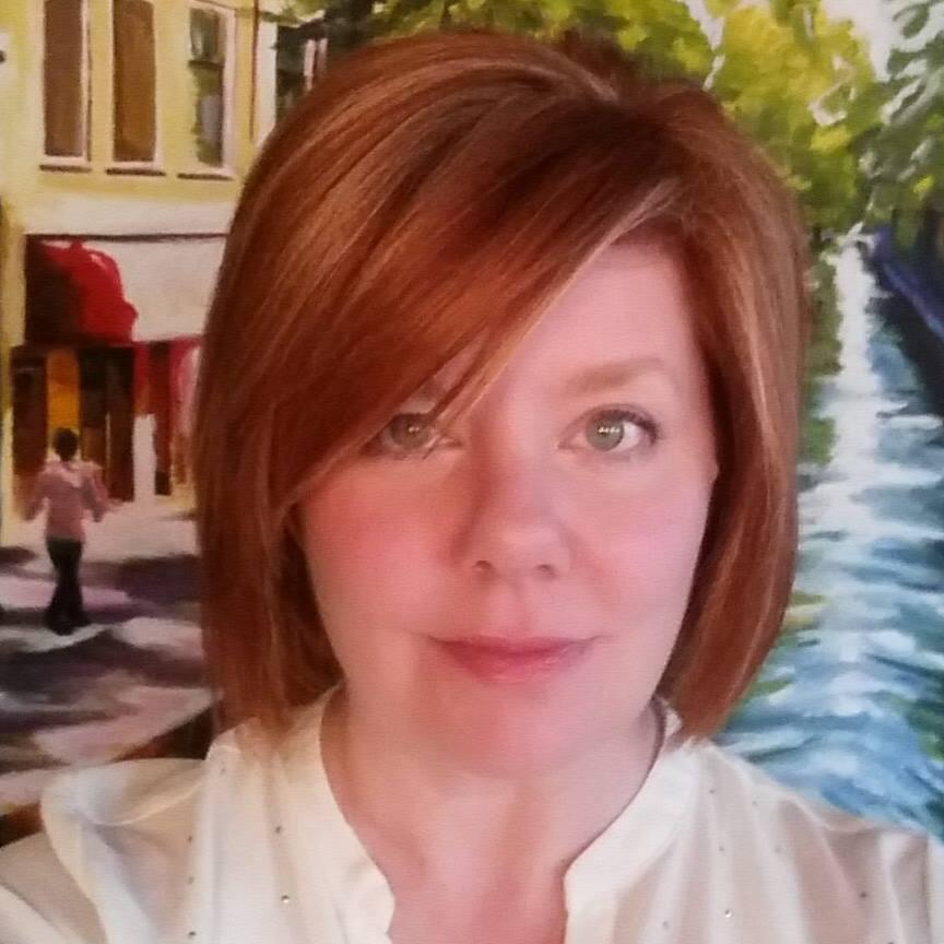 T-shaped creative problem solver with a passion for designing great customer experiences.