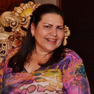 Comunicóloga de profesión y periodista por vocación desde 1991, nacida en tierra Yaqui y librepensadora.