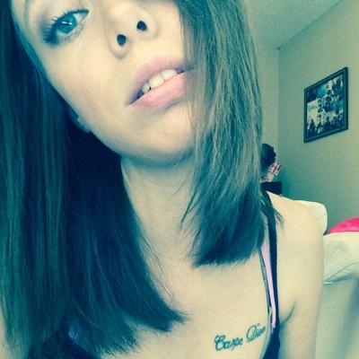 Instagram: @theimposssiblegirl