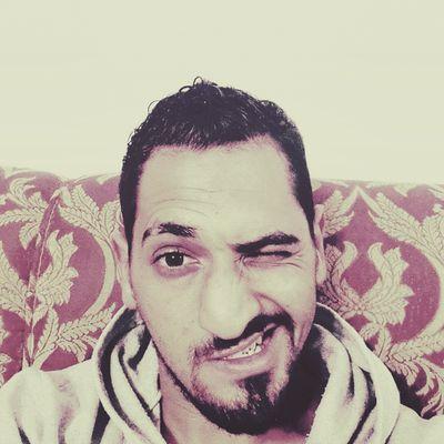 ‏‏عليه شيء بالدنيا وليس له اي شيء