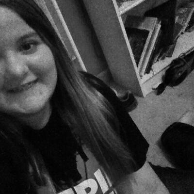 *insprational hipster quote here* im lame bye (^_−)−☆