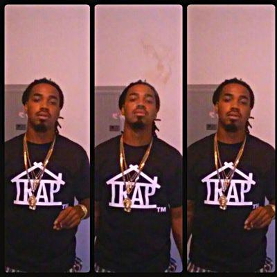 Million dollar nigga in a Thousand dollar city wit a hand fulla niggas dat im only takin wit me...Amen Locuhtelli™