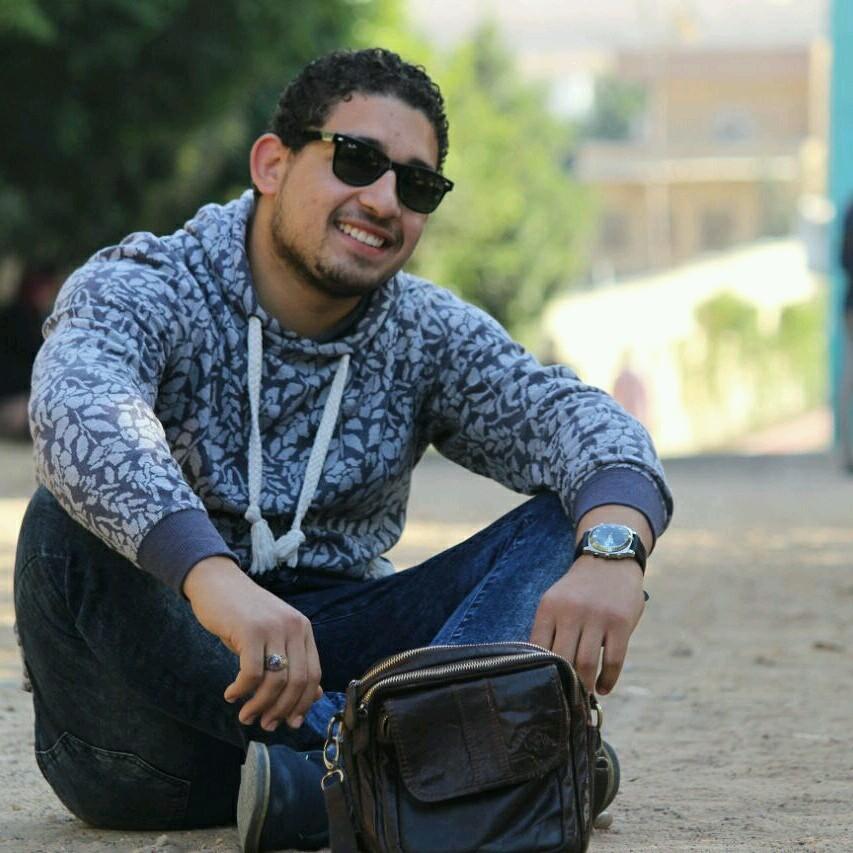 ‏‏‏‏ان لم تستطع قول الحق فلا تصفق للباطل