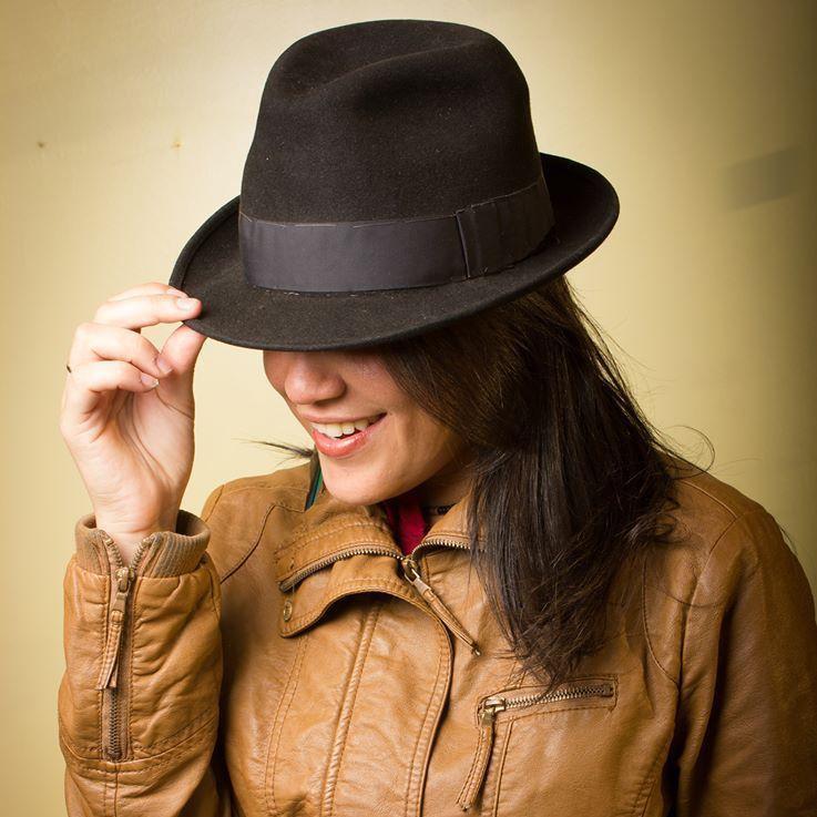 Andrea Zambrano. Cantautora / Singer - Composer VENEZUELA