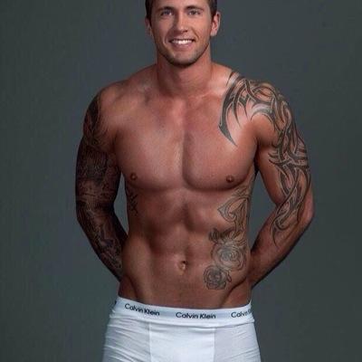 hotandbeautmen's profile picture. only the hottest men will be featured on my page and maybe some dick pics