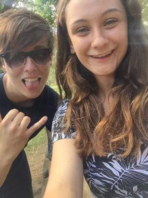 Emz_131's profile picture. why resist the sexican?  bands, bands and more bands