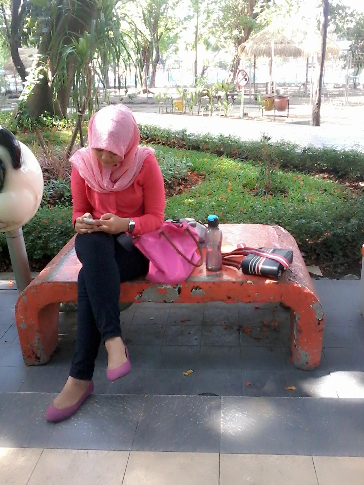 NikeNoviansyah's profile picture. family ({})