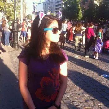Me gusta one direction, soy directioner, mi debilidad es Nially,y... eso.