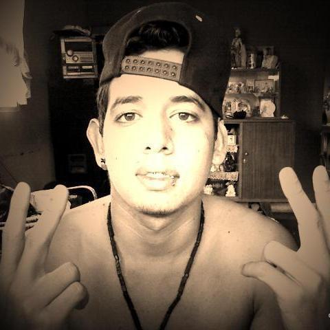 si gustan aqui les dejo mi link de facebook para que se suscriban: http://t.co/SoiJhBuq6o
tambien comparto algunasfrases :$