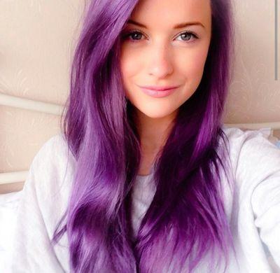 The youngest Sugg, the names Amelia. Single. (RP)