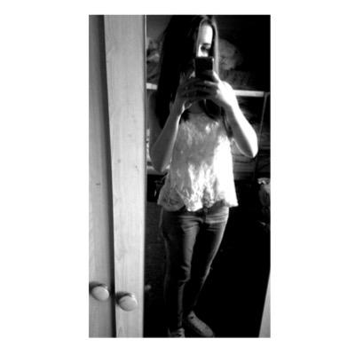 xdelenx's profile picture. 16 || what's the point