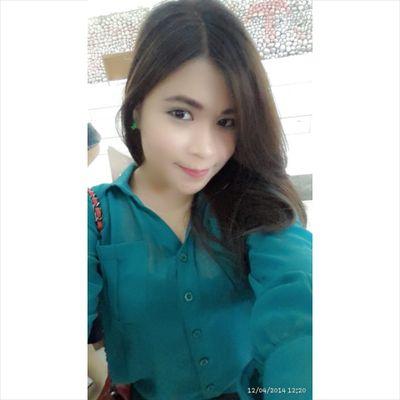 cheylaaelaa's profile picture. study in universitas samratulangi,fakultas ekonomi manajemen,clas b/2  ! Thencuuuu :*