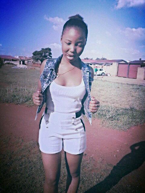 am kind calm an I lyk to laugh a lot an smart tht me☆♥LOVE YOU ALL ♥♬mntambonono@Gmail.com