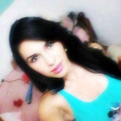 vivicamacho18's profile picture. la mejor belleza de una persona es su conocimiento e inteligencia